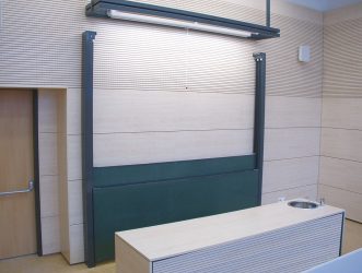 Classic independently movable boardsystem with column stand